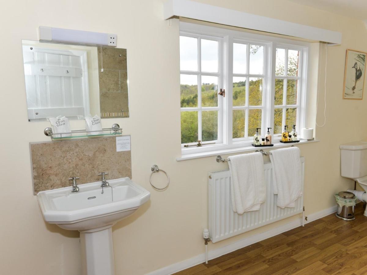 Twyford Farm B&B Haywards Heath Ngoại thất bức ảnh